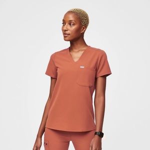 Pants jocker style (S) shirt (XS). Hardly worn!!